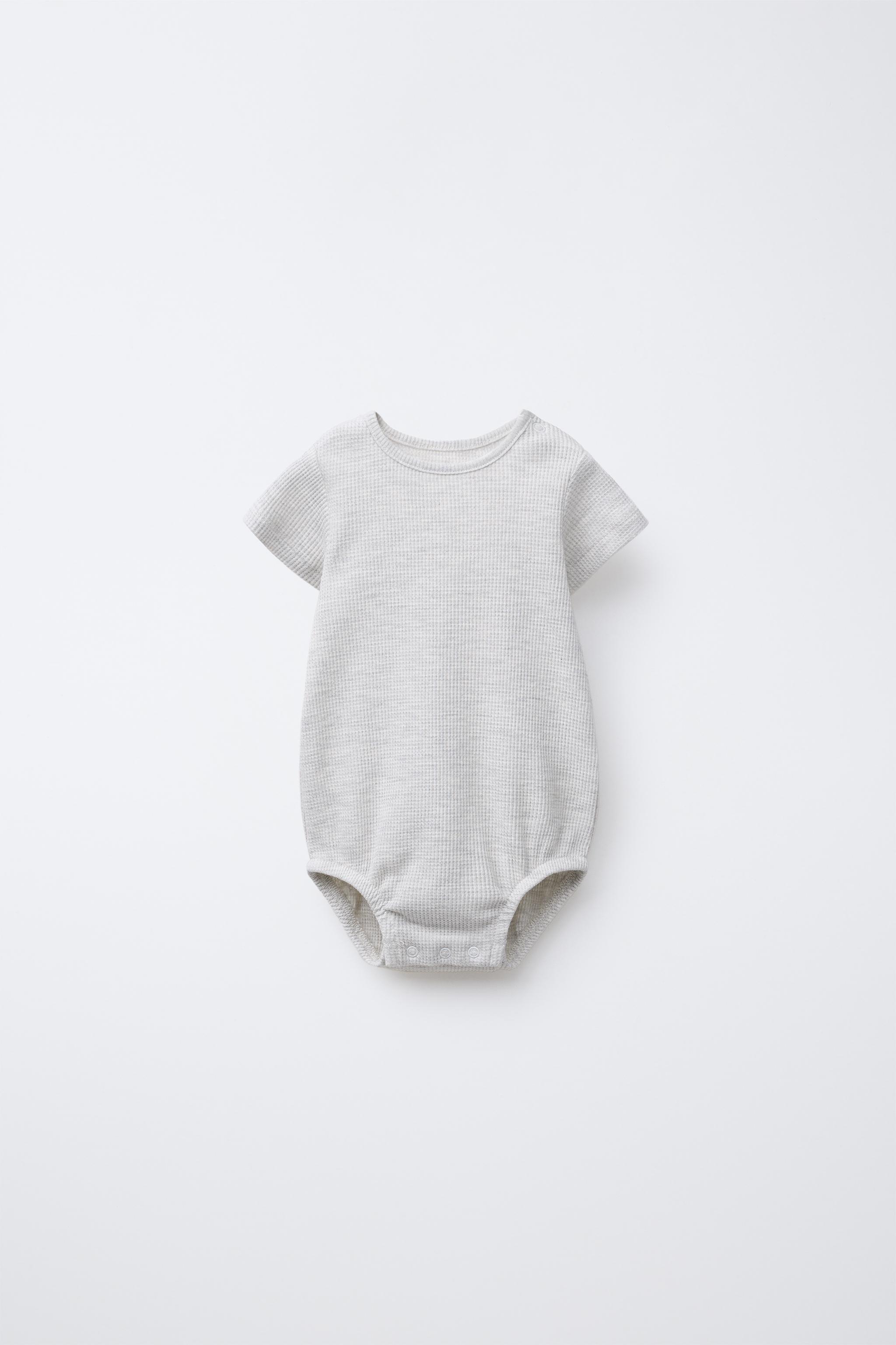 LOT DE DEUX BODYS GAUFRÉ